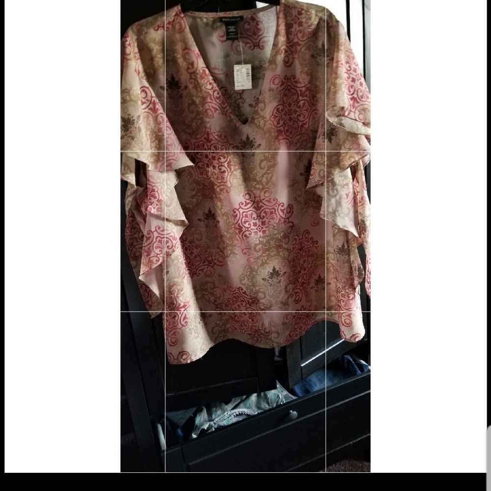 Lane Bryant flutter sleeve